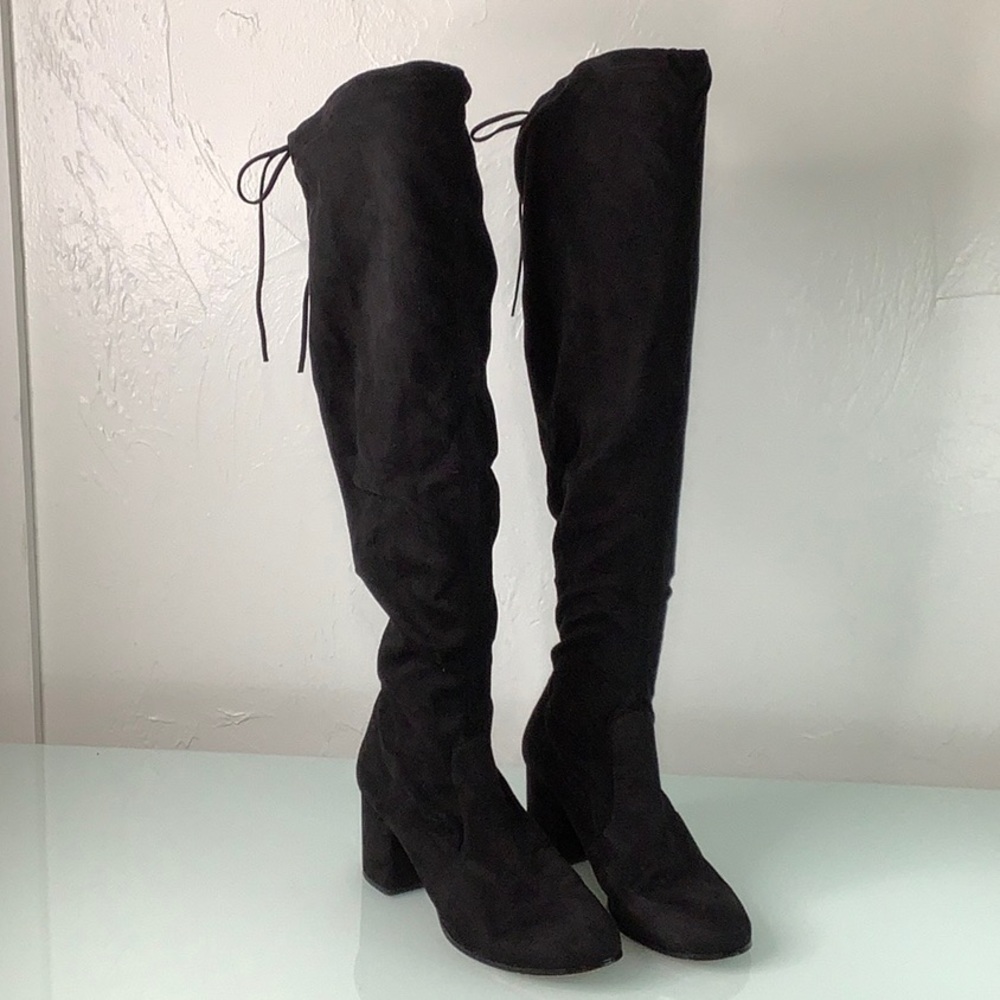Saks Fifth Avenue Black Vegan Suede Knee High block heels boots size 10 EUC